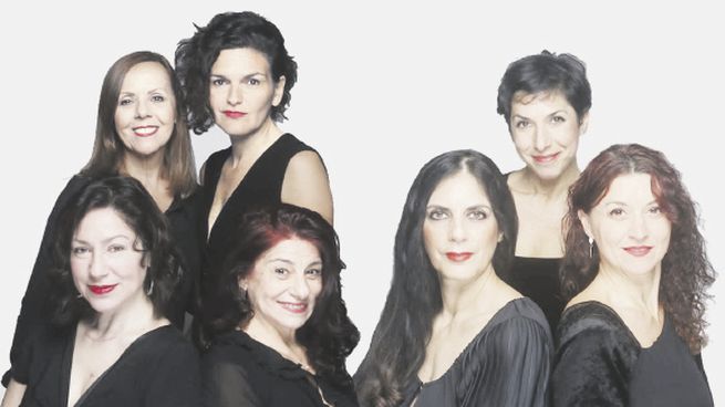CONVIVENCIA. Actrices que encarnan a Alfonsina Storni, Cris Miró, Raffaella  Carrá, Camille Claudel, Rosa Parks, Carmen Amaya, Lola Flores, Chavela Vargas y Camila O’Gorman.