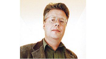 Tras el éxito de su trilogía,  Stieg Larsson sigue dando que hablar. Al conflicto entre su viuda y su familia por su legado, se sumó la publicación del nada amistoso libro «Mi amigo Stieg», pleno de fuertes acusaciones.