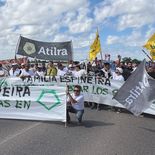 La empresa emplea en forma directa a más de 700 personas. La empresa emplea en forma directa a más de 700 personas.