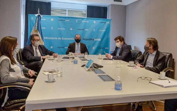 El Gobierno avanza en acuerdo con el FMI para no pagar deudas de capital ni intereses hasta el 2025