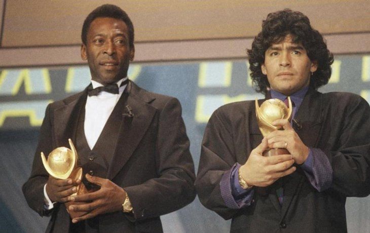 Pelé y Diego Maradona marcaron el siglo XX. Pelé y Diego Maradona marcaron el siglo XX.