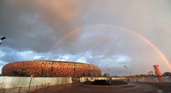 Sudáfrica corrió contra reloj para terminar la infraestructura requerida por la FIFA para la organización del Mundial. El estadio de Soweto es uno de los emblemas del evento.