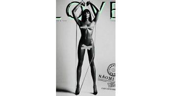 Naomi Campbell, al desnudo