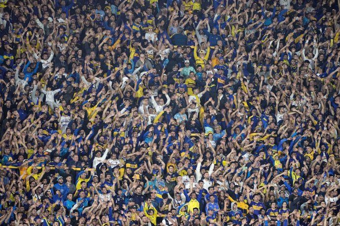 La sanción principal se originó por el accionar de un hincha de Boca que realizó gestos racistas hacia la parcialidad local durante el encuentro en Belo Horizonte. El simpatizante, de 29 años, fue detenido. La sanción principal se originó por el accionar de un hincha de Boca que realizó gestos racistas hacia la parcialidad local durante el encuentro en Belo Horizonte. El simpatizante, de 29 años, fue detenido.