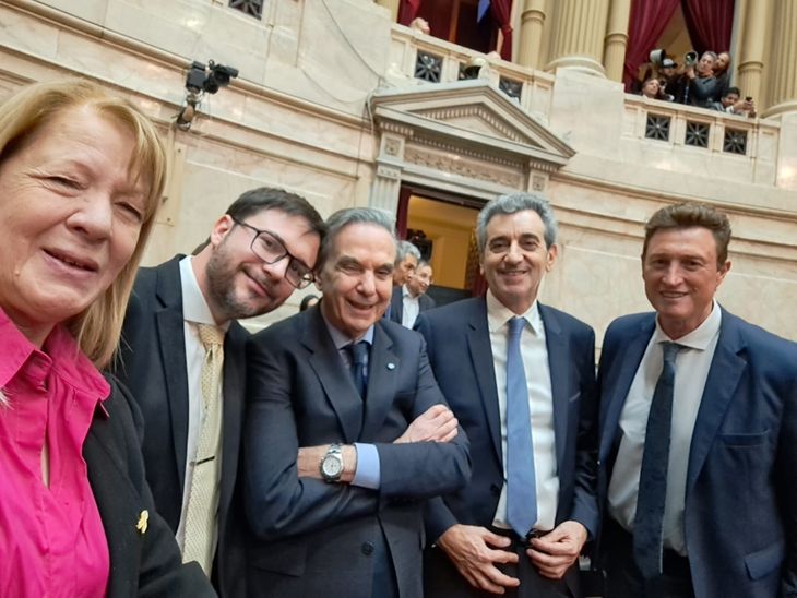 Dialogue-minded deputies in Congress yesterday. Dialogue-minded deputies in Congress yesterday.