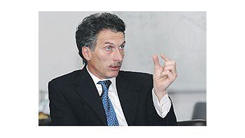 ámbito.com | MauricioMacrianunció ayerla reducciónde cargosjerárquicosen supróximoGobiernoporteño.Tambiéncreará cuatroagenciasgubernamentalesycerrará elcanal de laCiudad.