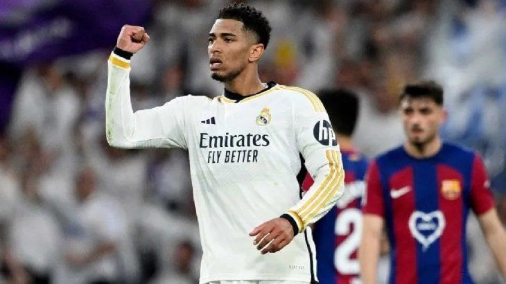 Real Madrid le ganó al Barcelona y acaricia el título Real Madrid le ganó al Barcelona y acaricia el título