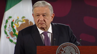 AMLO brinda la habitual conferencia matutina de este viernes.