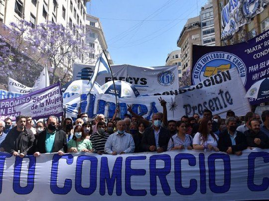 Sindicato de Comercio Armando Cavalieri marcha.jpg