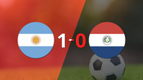 en su casa argentina derroto a paraguay 1 a 0