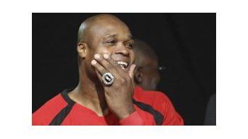 No tiene precio. Walker le puso valor al anillo de campeón de la NBA, un premio que cuesta demasiado conseguirlo.