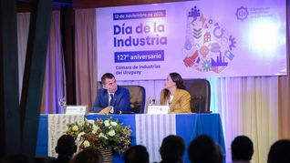 La Cámara de Industrias del Uruguay planteó sus reclamos al gobierno durante un evento al que asistieron el presidente Yamandú Orsi y la ministra Fernanda Cardona, entre otros. La Cámara de Industrias del Uruguay planteó sus reclamos al gobierno durante un evento al que asistieron el presidente Yamandú Orsi y la ministra Fernanda Cardona, entre otros.