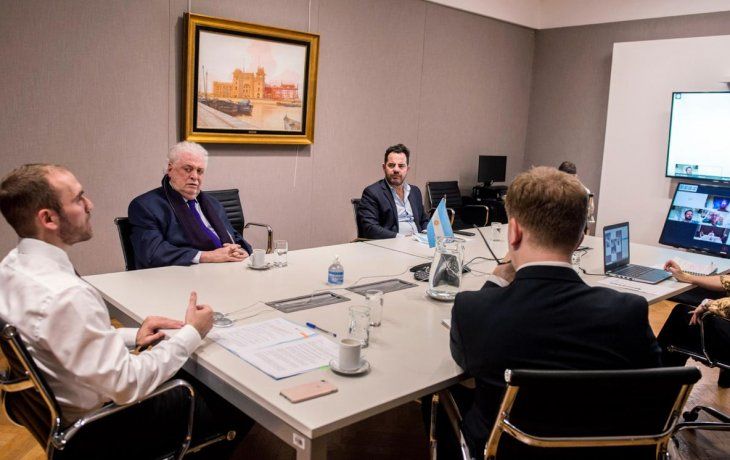 La UIA se reunió con el ministro martín Guzmán y Ginés González García.