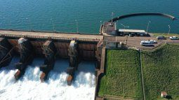 Paraguay opened the floodgates of the Añá Cuá landfill outside of schedule. Paraguay opened the floodgates of the Añá Cuá landfill outside of schedule.