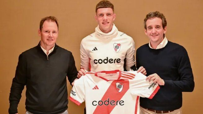 A 41 días de ser presentado, Franco Carboni rescindió su préstamo en River