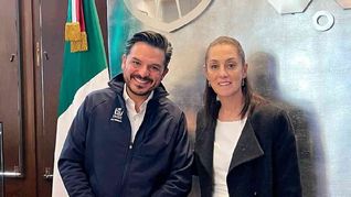 Zoé Robledo y Claudia Sheinbaum.