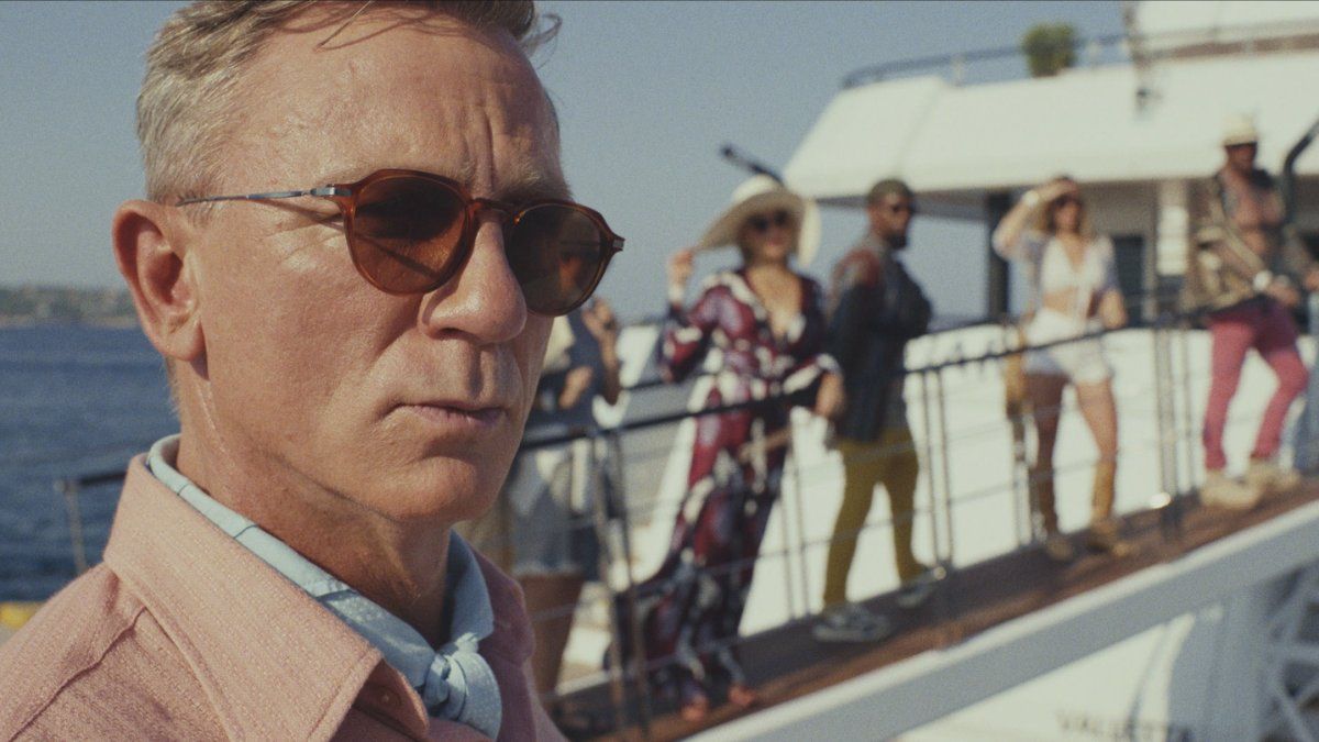 Netflix Unveils First Trailer for Glass Onion: A Knives Out Mystery