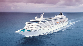 El crucero Crystal Symphony, fugitivo de la Justicia.
