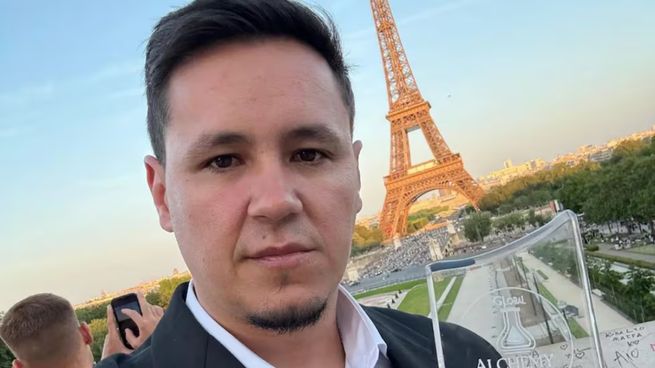 Lucas Fierro, campeón mundial de perfumes.