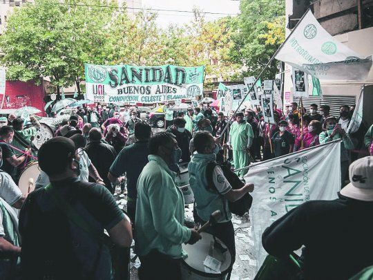 Asamblea. Protesta de Sanidad ayer en el Sanatorio Otamendi.&nbsp;
