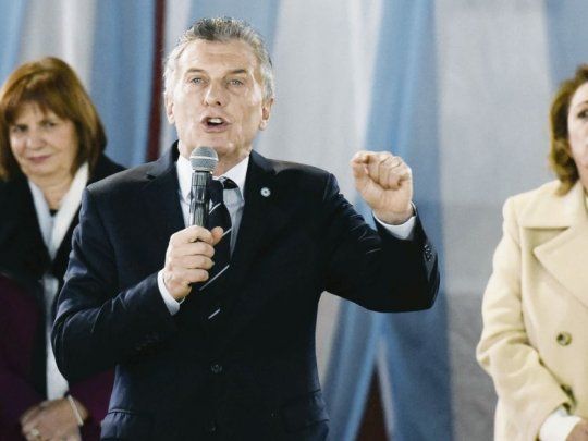 FESTEJO. Mauricio Macri en el acto oficial por el Día de la Bandera, en la ciudad de Rosario.