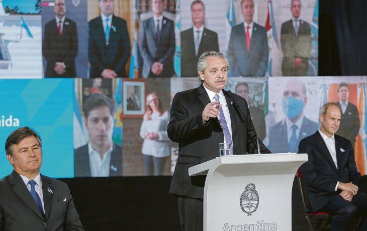 alberto convoco a pacto social ante gobernadores, uia y cgt