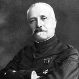 El general francés Édouard Castelnau llega en 1866 a México comisionado por Napoleón III para persuadir a Maximiliano de que abdique. El general francés Édouard Castelnau llega en 1866 a México comisionado por Napoleón III para persuadir a Maximiliano de que abdique.