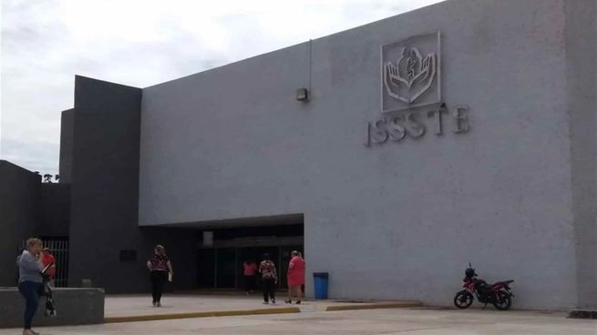 El titular de la institución destacó los altos niveles de productividad del hospital, que ya supera las dos mil 300 cirugías y brinda decenas de miles de servicios diagnósticos.