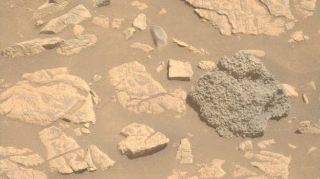 El rover Perseverance capturó esta imagen el 13 de marzo de 2025