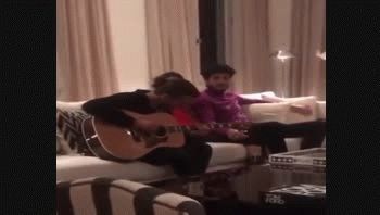 insolito concierto en olivos: sebastian yatra y tini stoessel cantaron cristina ante macri, awada y antonia