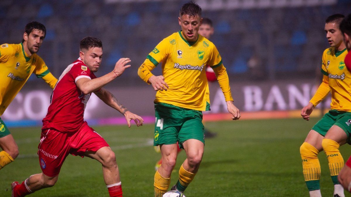 Defense and Justice receives Argentinos Juniors: schedule, TV and formations