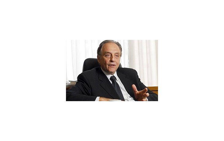 Carlos Heller.