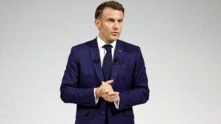 Frente a estas declaraciones Macron recibió fuerte criticas tanto de sus ciudadanos como de su propio partido.