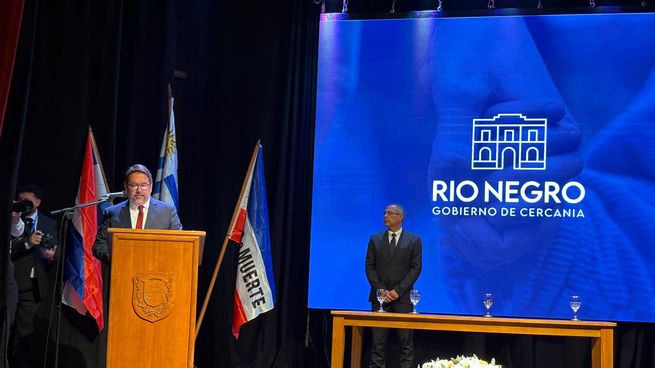 Guillermo Levratto asumió como intendente de Río Negro.