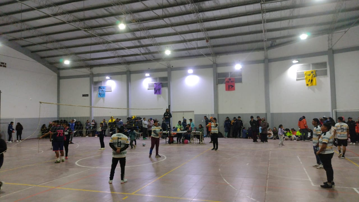 Algunas actividades de las olimpíadas se realizaron bajo techo, en el polideportivo de la ciudad de San Antonio de los Cobres.