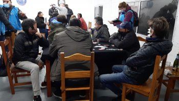 desbaratan garito de poker clandestino en saavedra desbaratan garito de poker clandestino en saavedra