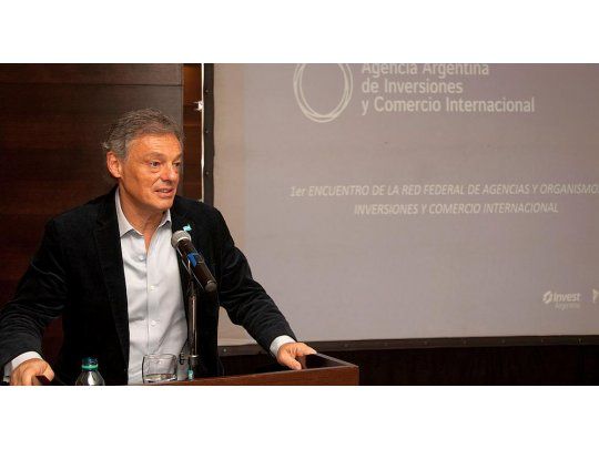 El ministro de Producción, Francisco Cabrera, admitió que hay decenas de suspensiones en las industrias, pero aseguró que la decisión (de los empresarios) es mantener a su personal.