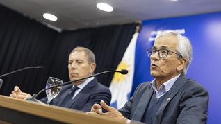 El MTSS mira de cerca la experiencia de Chile, que aplicó una baja gradual del horario laboral hasta llegar a las 40 horas. El MTSS mira de cerca la experiencia de Chile, que aplicó una baja gradual del horario laboral hasta llegar a las 40 horas.