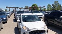 Por los pasos fronterizos circularon decenas de miles de vehículos rumbo a Argentina, con uruguayos buscando aprovechar la diferencia cambiaria.