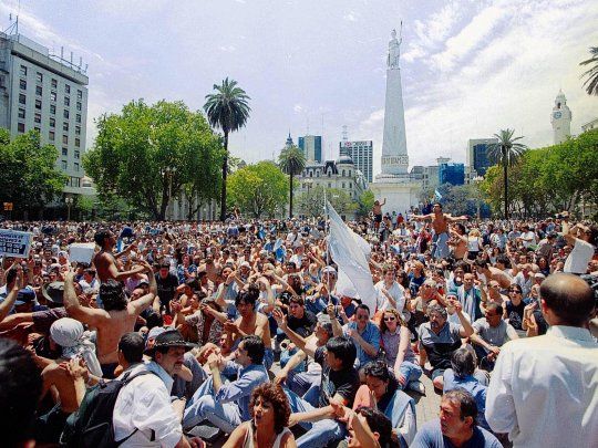 Si el fetichismo tecnocrático condujo al colapso en 2001, su versión recargada de 2025 podría llevar a Argentina a un punto sin retorno. 