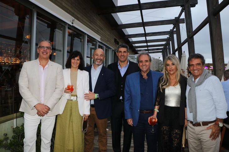 Las autoridades del Ministerio de Turismo participaron del lanzamiento de temporada del Hotel Enjoy Punta del Este. Las autoridades del Ministerio de Turismo participaron del lanzamiento de temporada del Hotel Enjoy Punta del Este.
