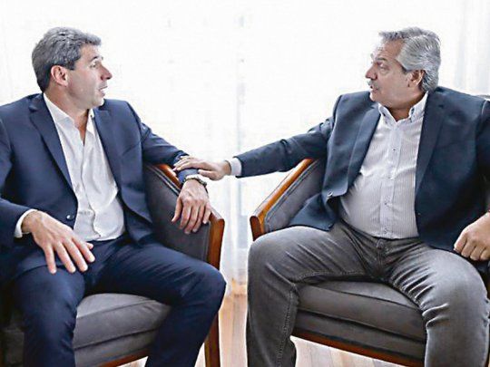 Compañeros. Alberto Fernández almorzó con Sergio Uñac. También estuvo Santiago Cafiero. El candidato presidencial y Cristina harán campaña desacoplados.&nbsp;