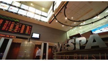 El Bovespa ganó un 0,9% y el real se depreció un 0,2% a 3,151 por dólar