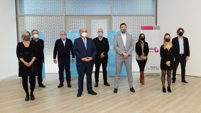 Participaron del anuncio los presidentes de BICE, José Ignacio de Mendiguren, y de Banco Provincia y Grupo Provincia, Juan Cuattromo; la presidenta de Provincia Leasing, Valeria Dallera; el vicepresidente de BICE, Miguel Peirano; la vicepresidenta de Provincia Leasing, Lucila Quiroga; y los directores de BICE, Nicolás Scioli y Carlos Brown.