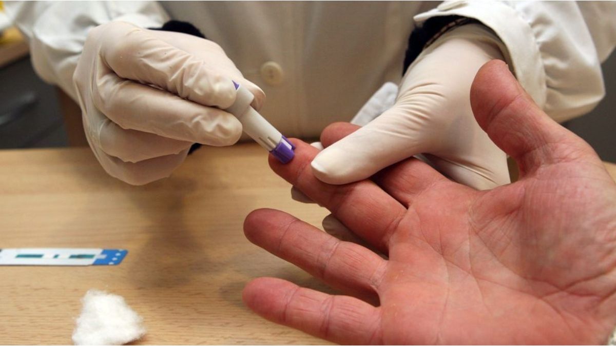 The Huésped Foundation criticized the Ministry of Health for its HIV and Vaccine policies