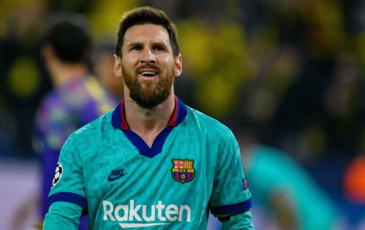 Desde las cuentas criticaron a Messi por no renovar.