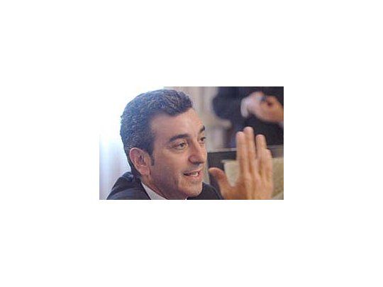Randazzo afirmó que Kirchner es uno de los pocos que puede darse el lujo de caminar por los distritos de Provincia.