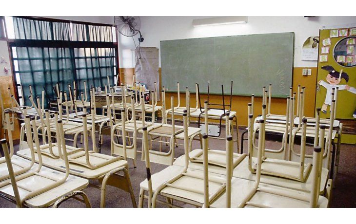 CTERA convocó a un paro nacional para reclamar la reapertura de la Paritaria Nacional Docente y mejoras salariales. CTERA convocó a un paro nacional para reclamar la reapertura de la Paritaria Nacional Docente y mejoras salariales.