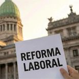 Si se aprueba en el Senado, Diputados quiere iniciar el tratamiento de la reforma laboral el 18 de febrero. Si se aprueba en el Senado, Diputados quiere iniciar el tratamiento de la reforma laboral el 18 de febrero.