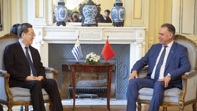 Yamandú Orsi prepara un viaje a China con nuevos acuerdos sobre la mesa.